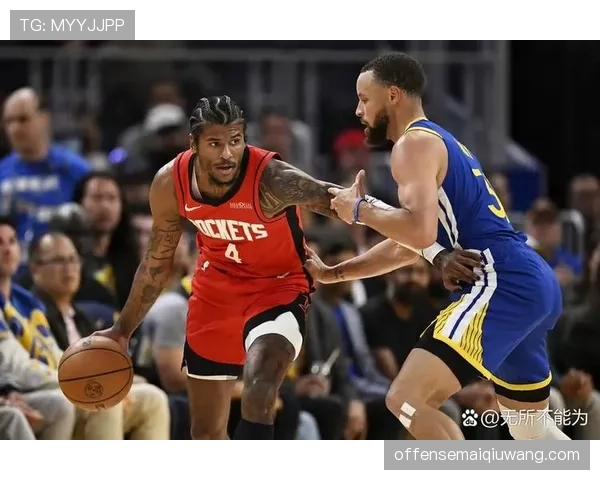 格林挡拆拉开空间助勇士防守效率显著提升